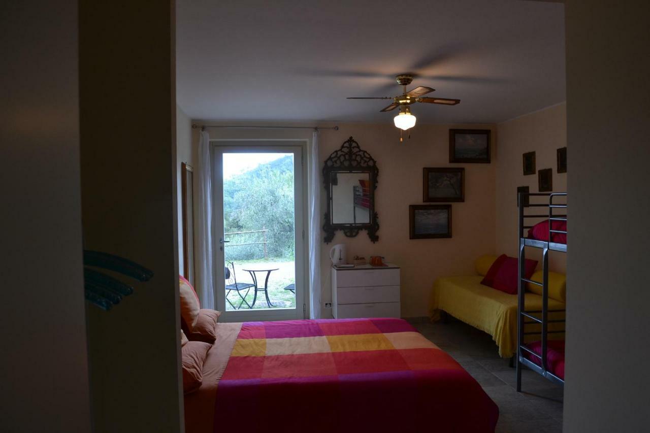 Joie De Vivre Bed and Breakfast Calice Ligure Eksteriør billede